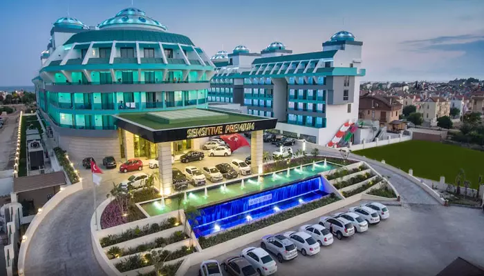 هتل سنسیتیو پرمیوم ریزورت اند اسپا آنتالیا